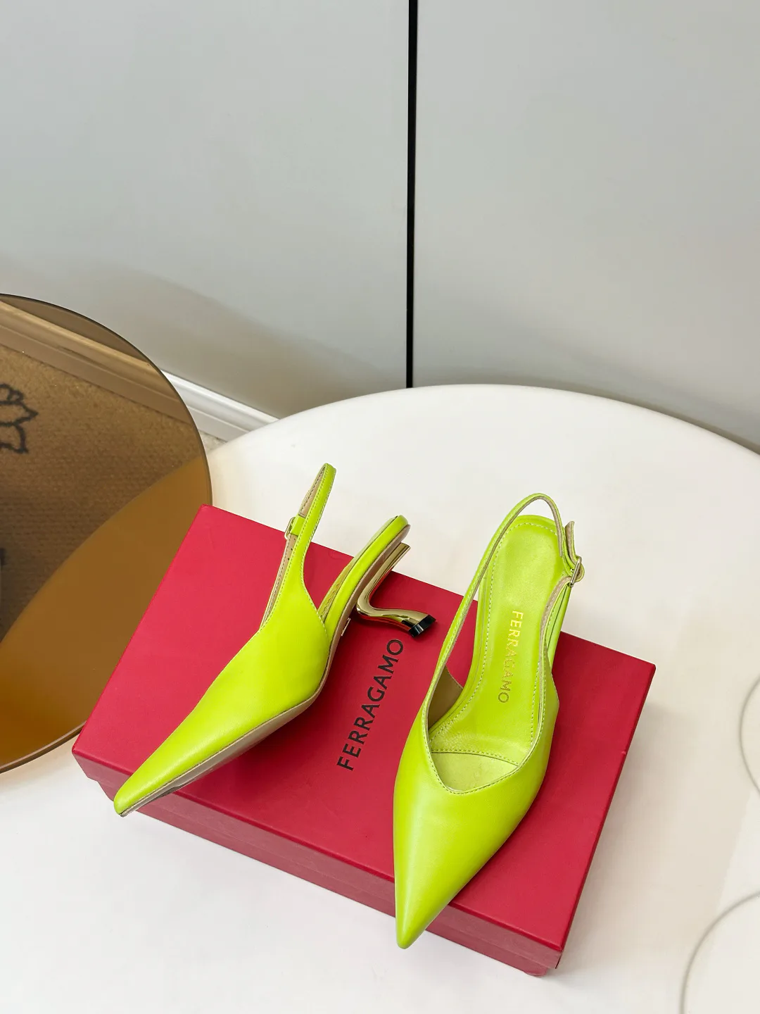Туфли Женские Salvatore Ferragamo 17177458