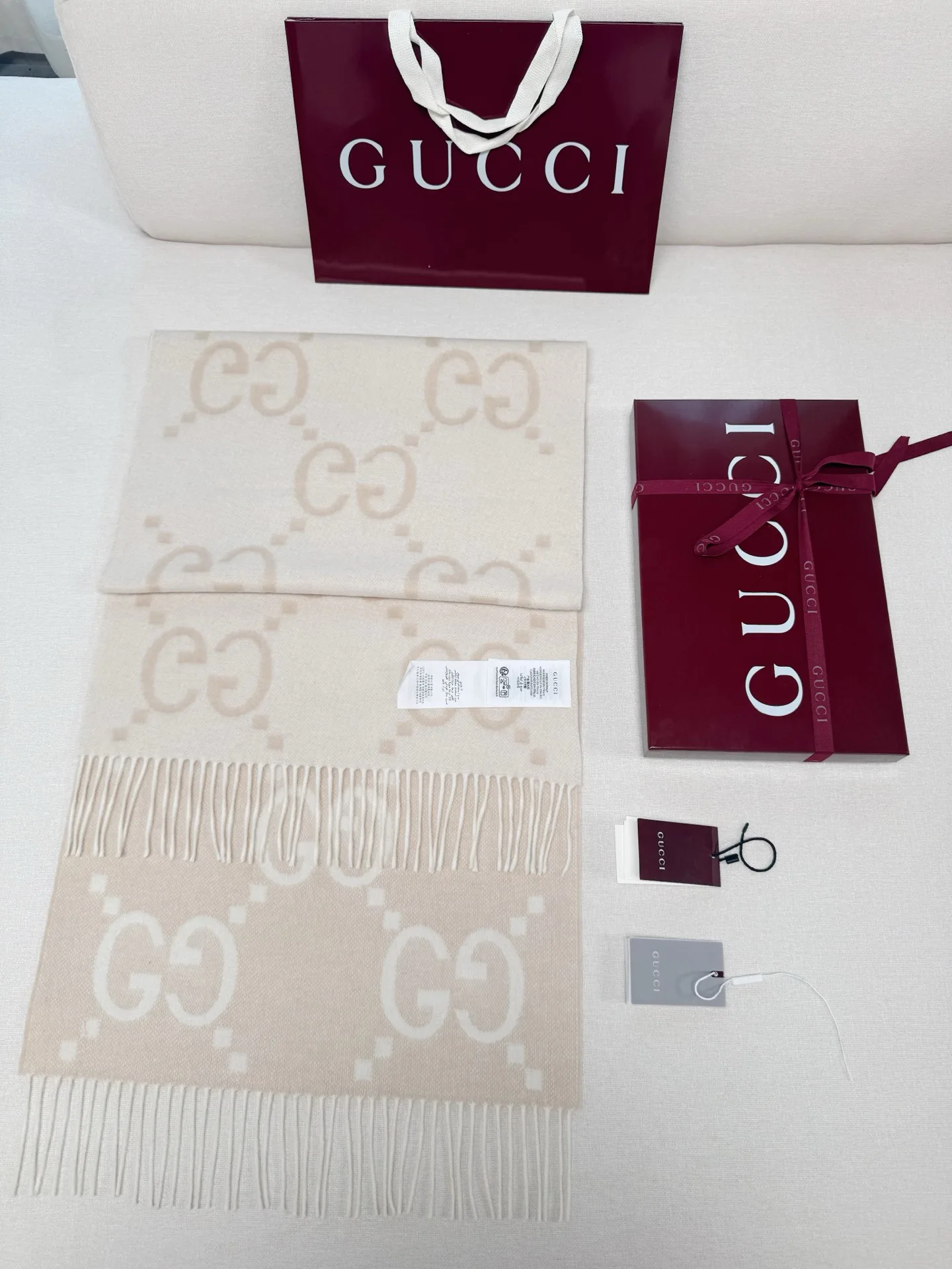 Шарфы Gucci 11247761