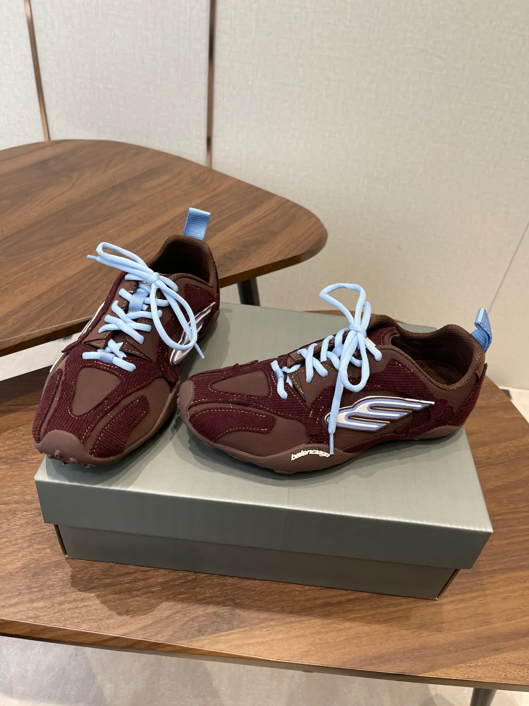 Кроссовки Женские Balenciaga 4952618