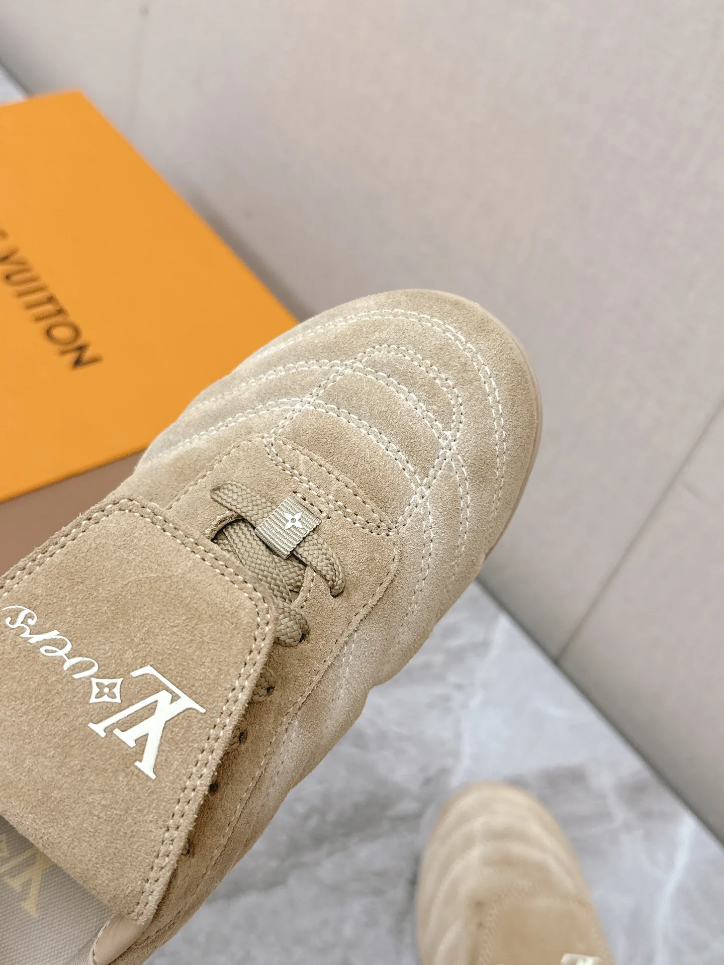 Кроссовки Женские Louis Vuitton 4507765