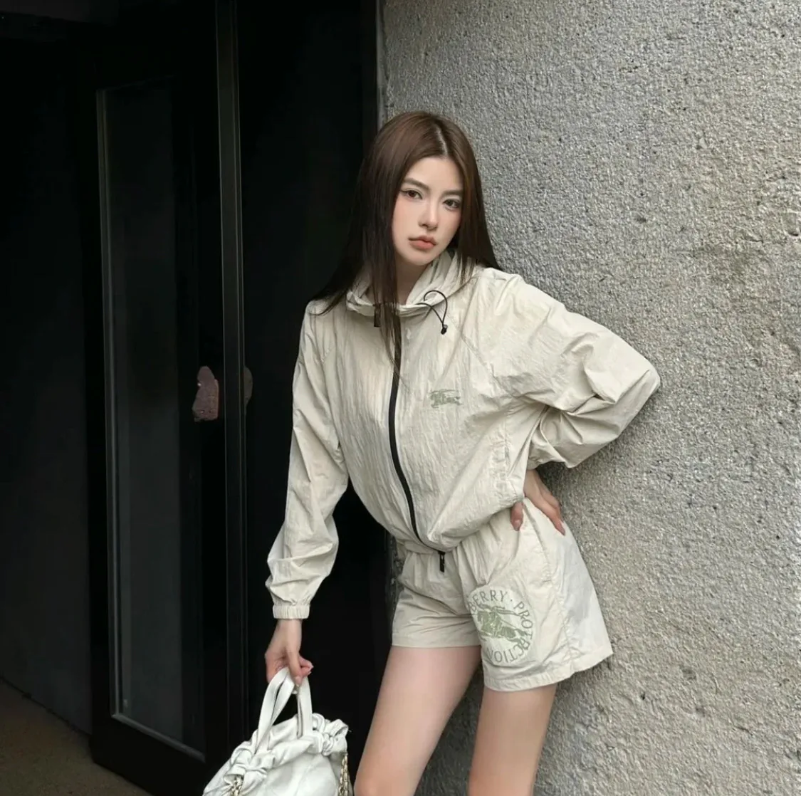 Куртки И Пуховики Женские Burberry 11224937