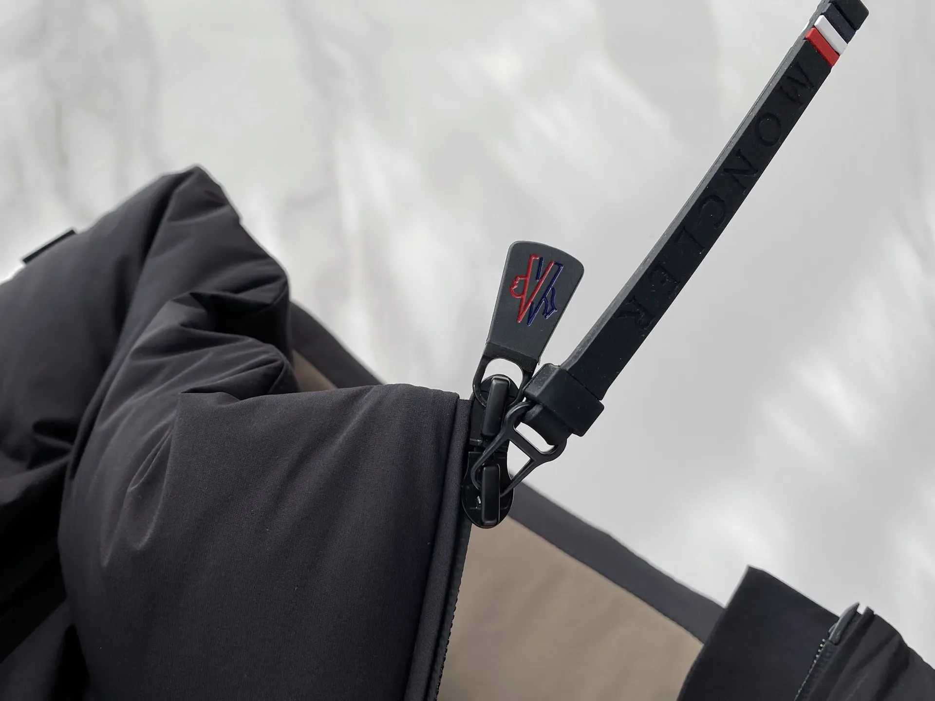 Жилеты Мужские Moncler 1266842