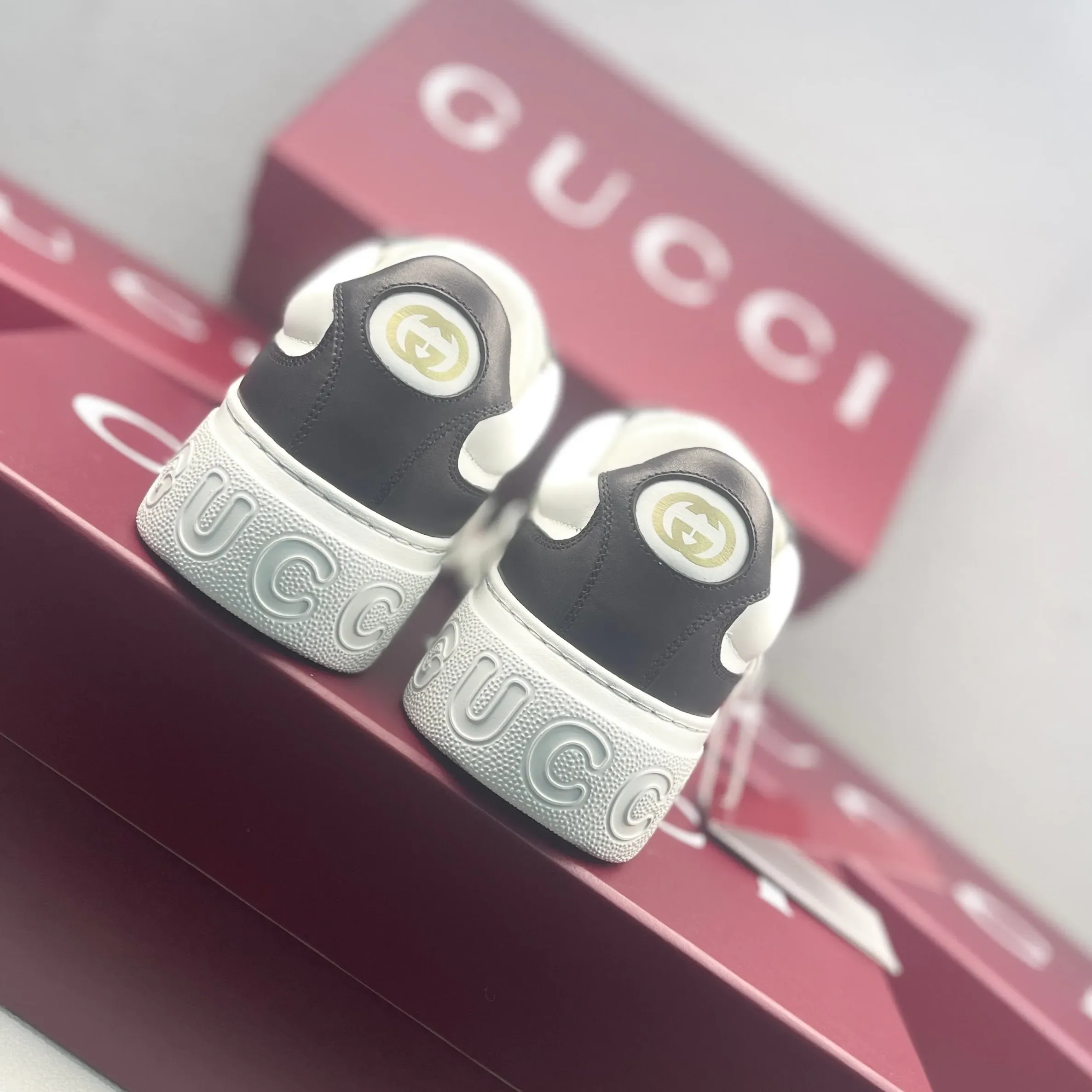 Кроссовки Женские Gucci 5402071