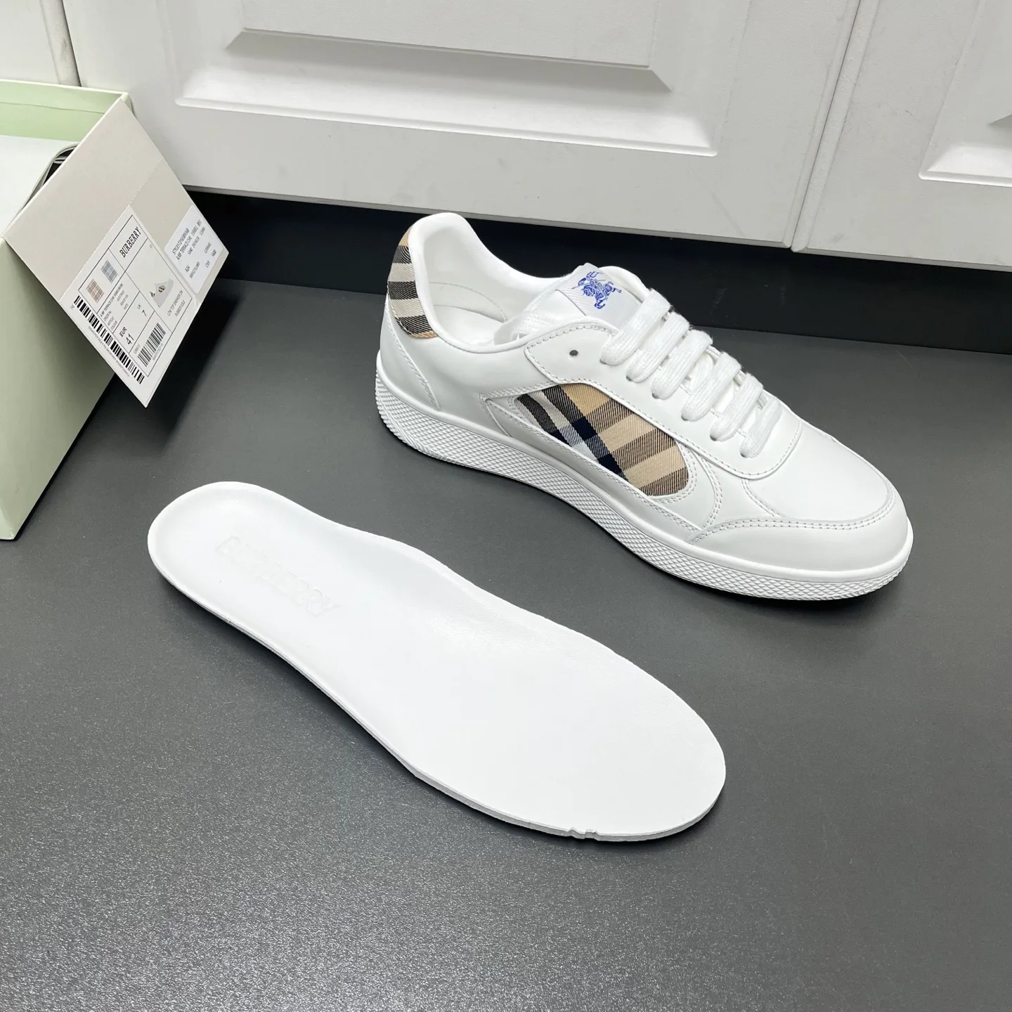 Кроссовки Женские Burberry 9998348