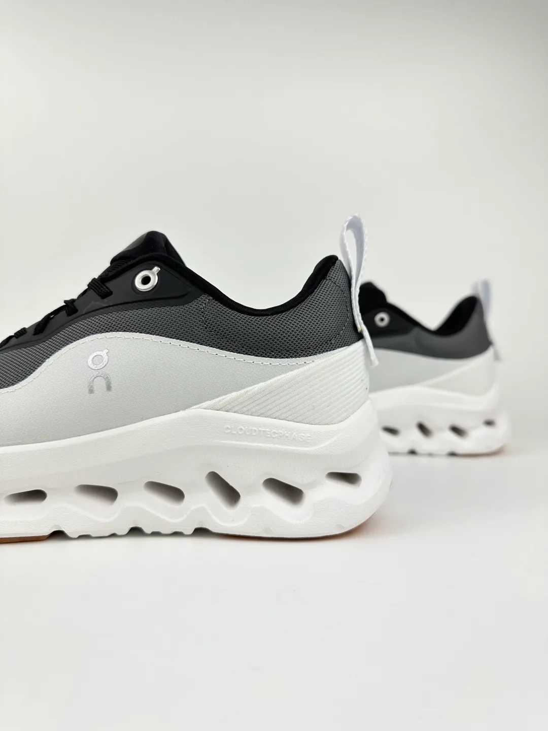 Кроссовки Женские Loewe 11228561