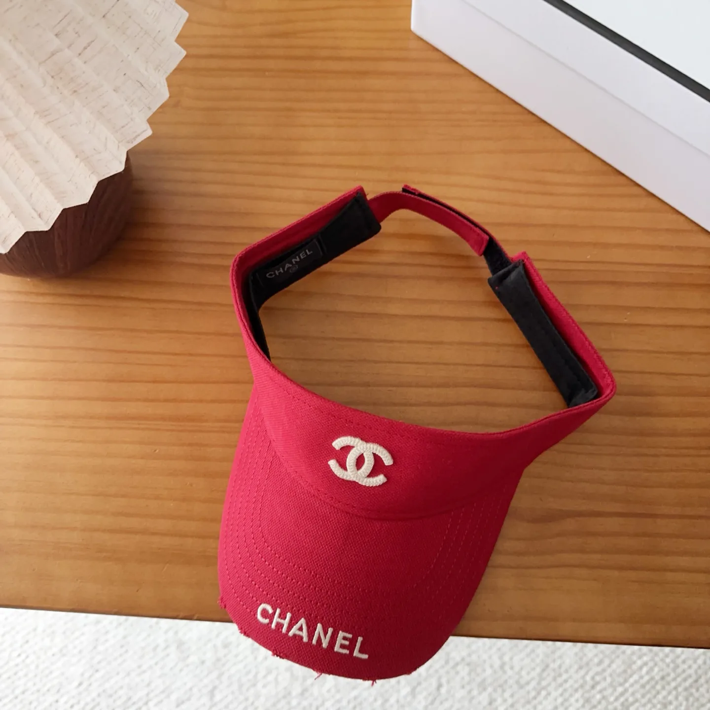 Головные Уборы Chanel 17467559