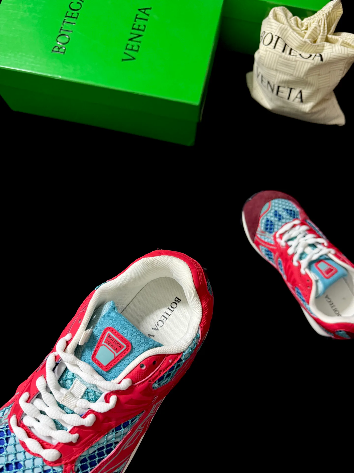 Кроссовки Женские Bottega Veneta 516203