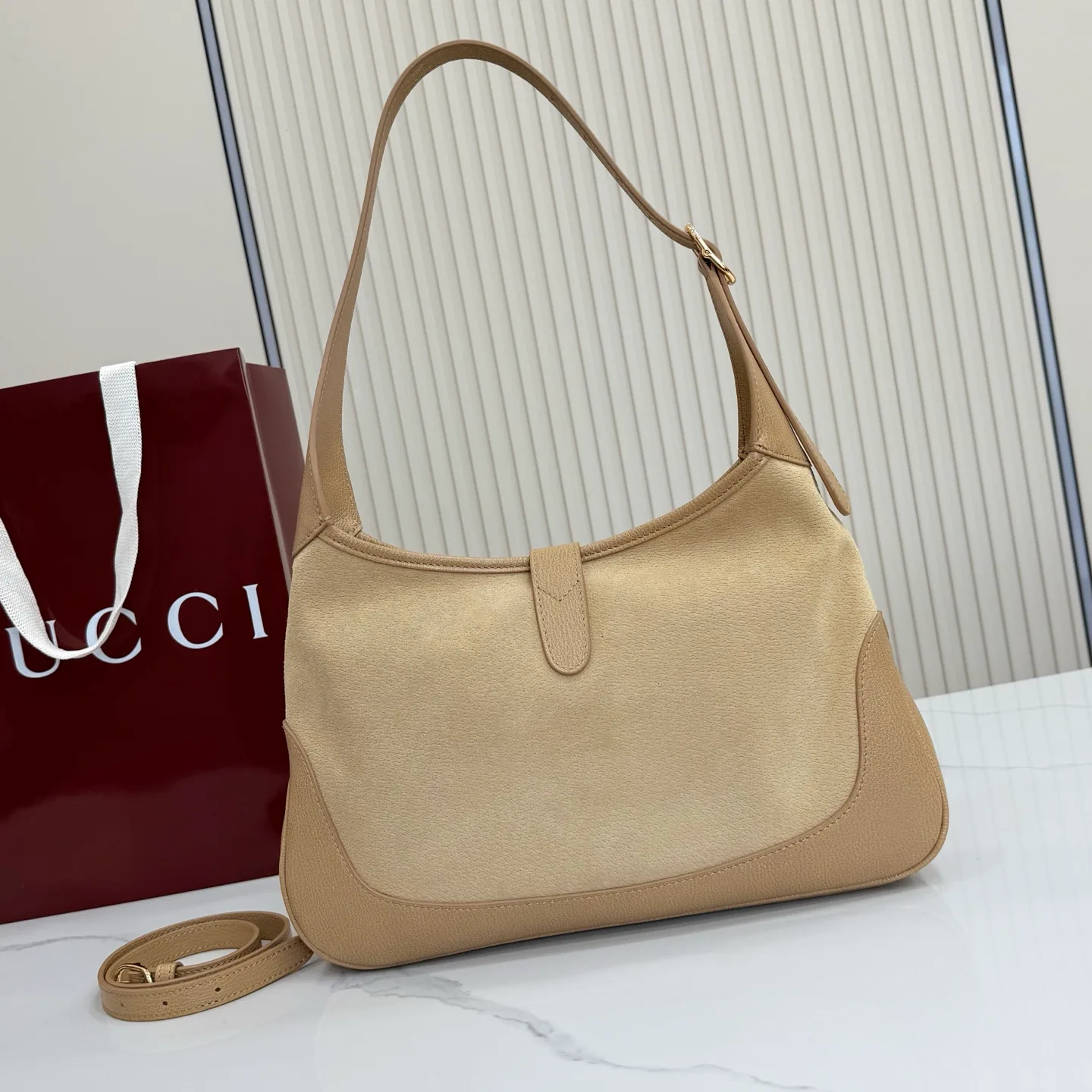 Классические Сумки Женские Gucci 17366991