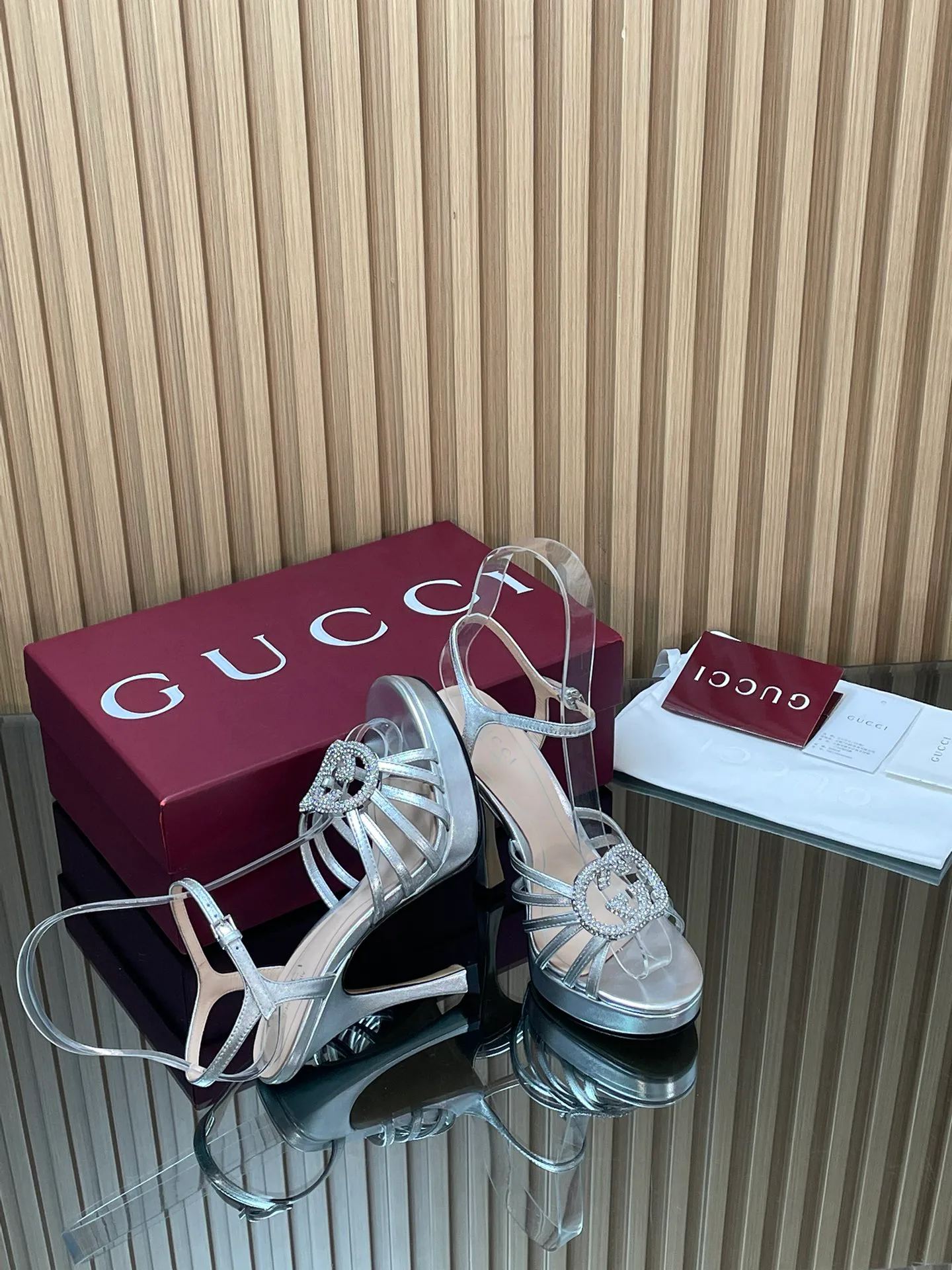 Босоножки Женские Gucci 605724