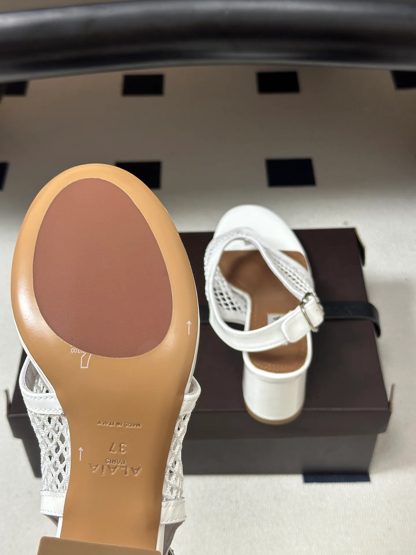 Босоножки Женские Alaia 17338424