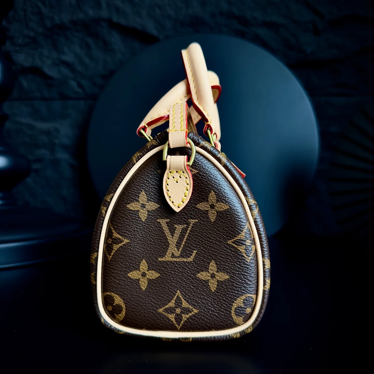Классические Сумки Женские Louis Vuitton 11886371