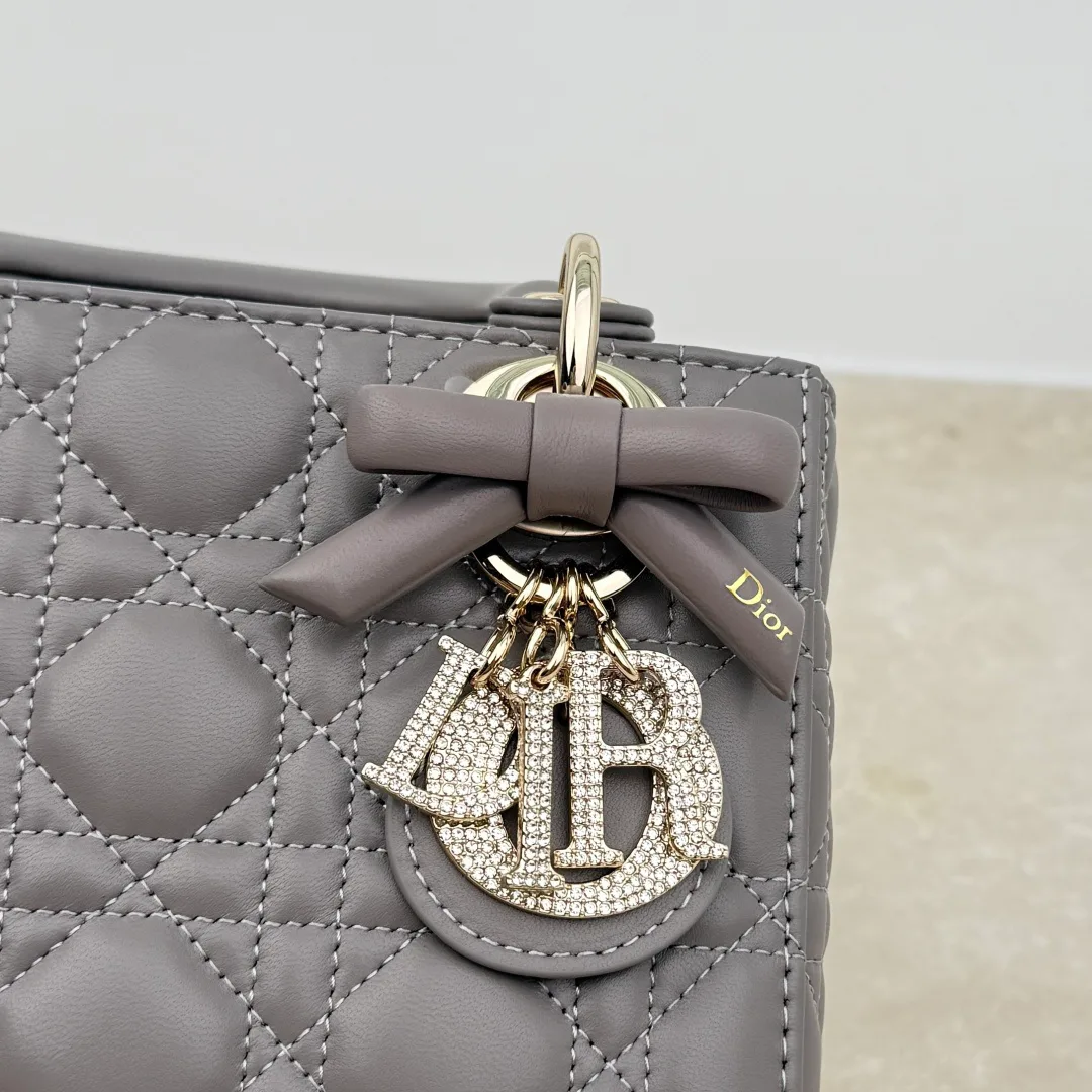 Классические Сумки Женские Christian Dior 18116222