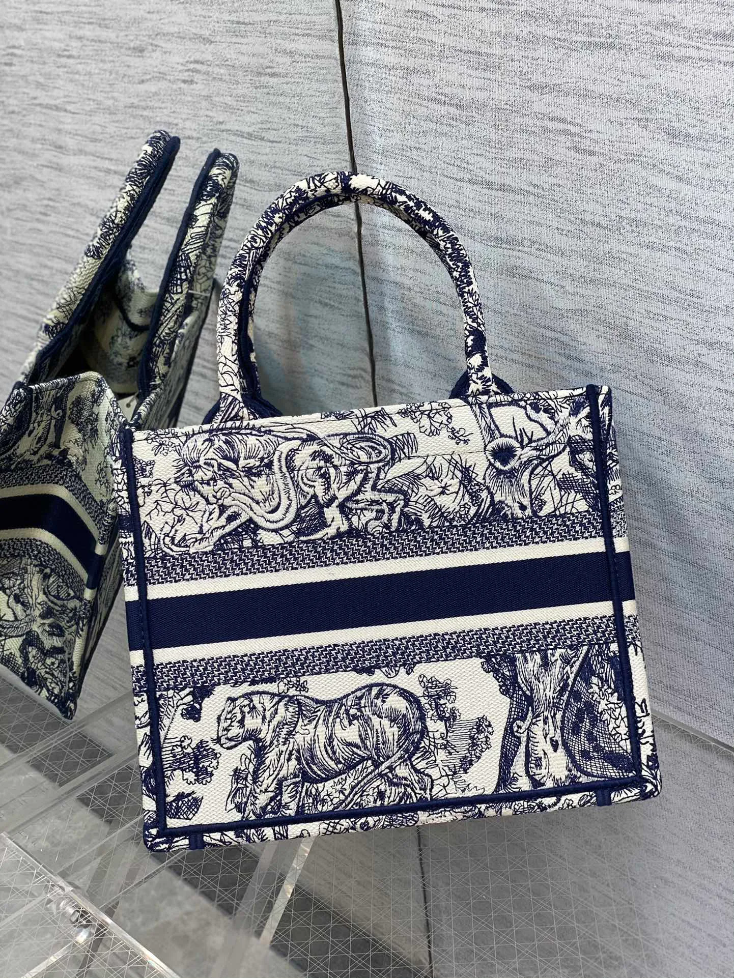 Классические Сумки Женские Christian Dior 11224033