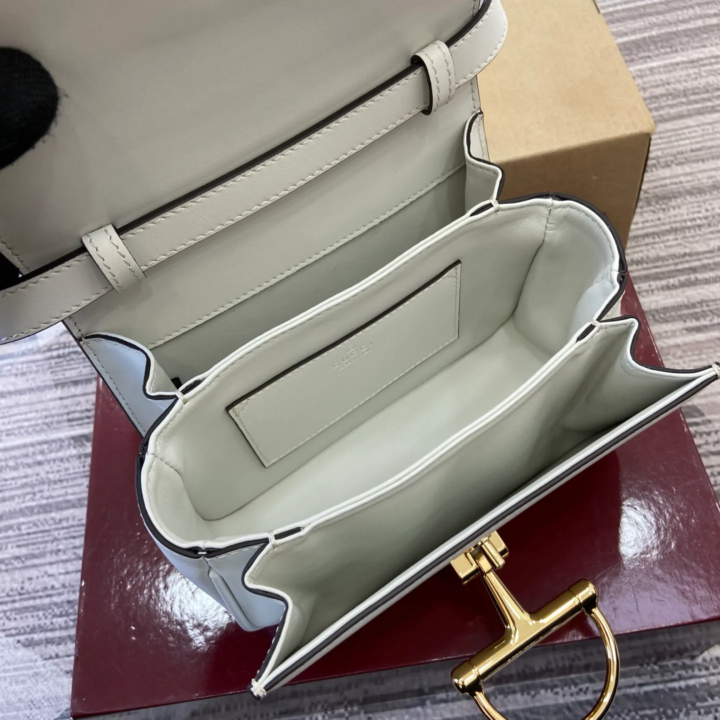 Сумки На Ремне Женские Gucci 691317