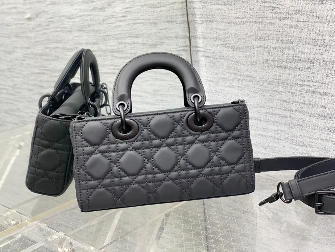 Классические Сумки Женские Christian Dior 17770464