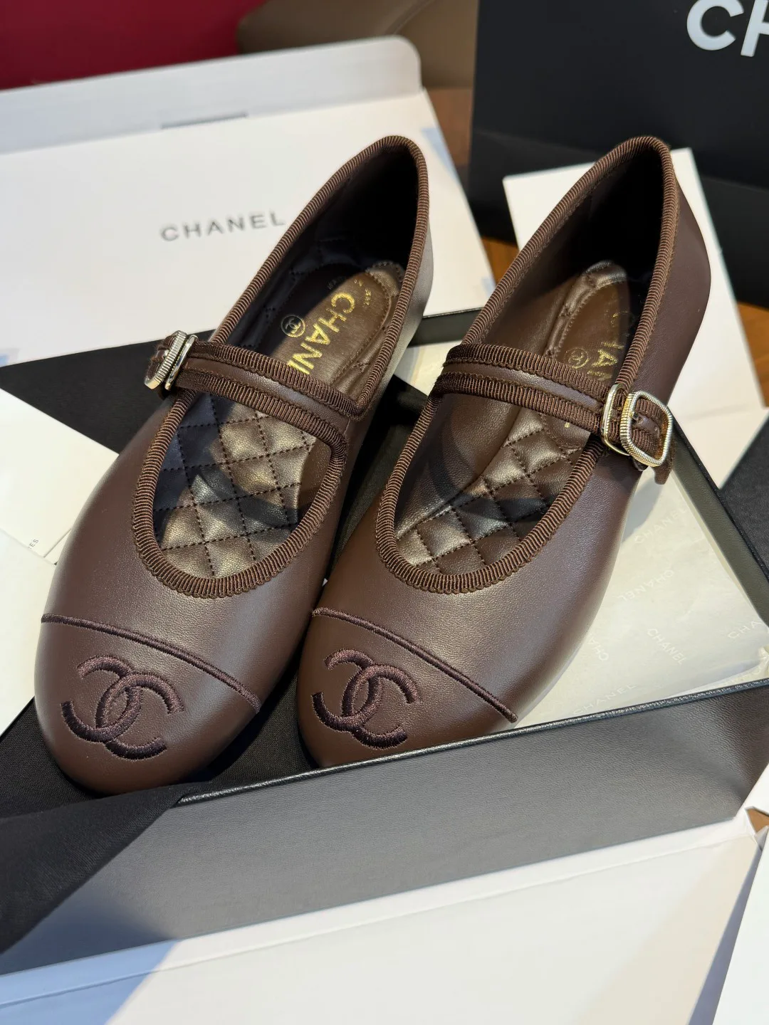 Туфли Женские Chanel 18566175