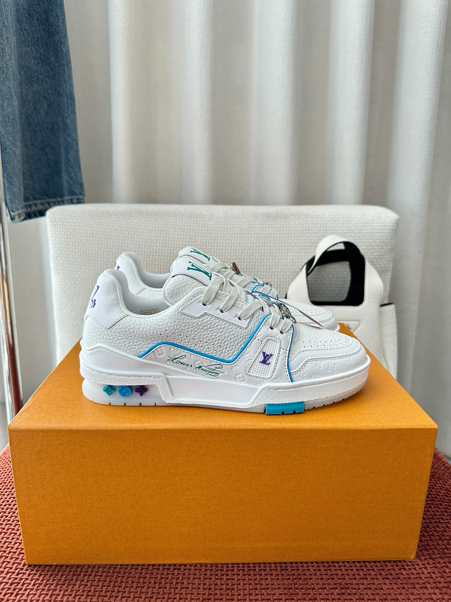 Кроссовки Женские Louis Vuitton 5045984