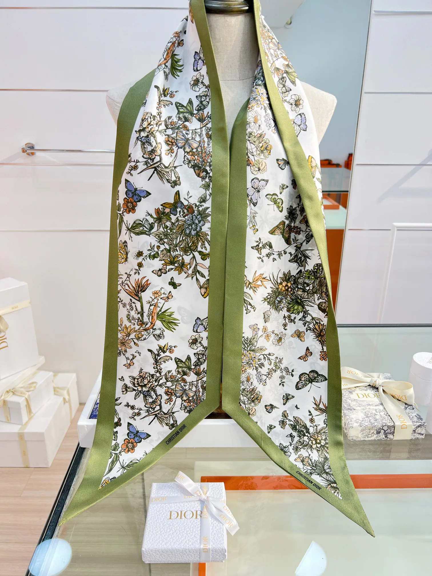 Платки Christian Dior 11527419