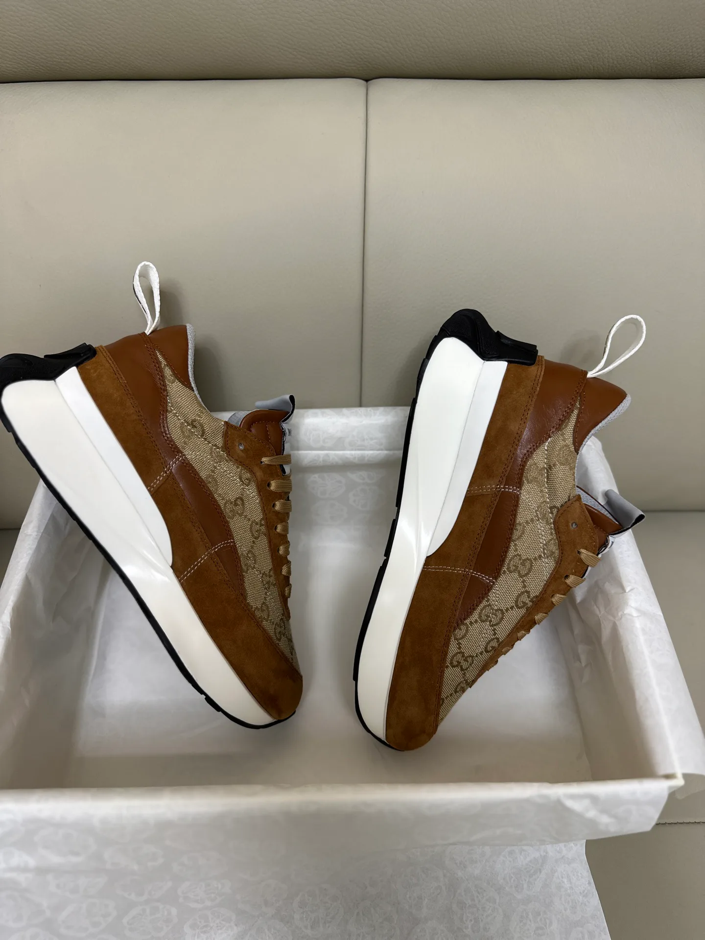 Кроссовки Женские Alexander Mcqueen 18616743