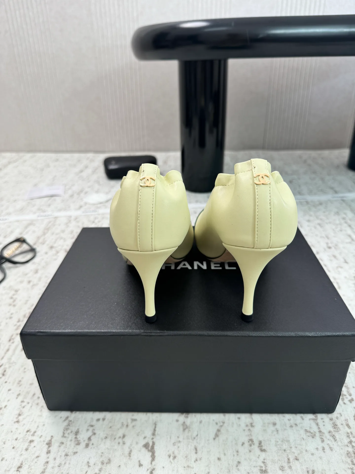 Туфли Женские Chanel 19576949