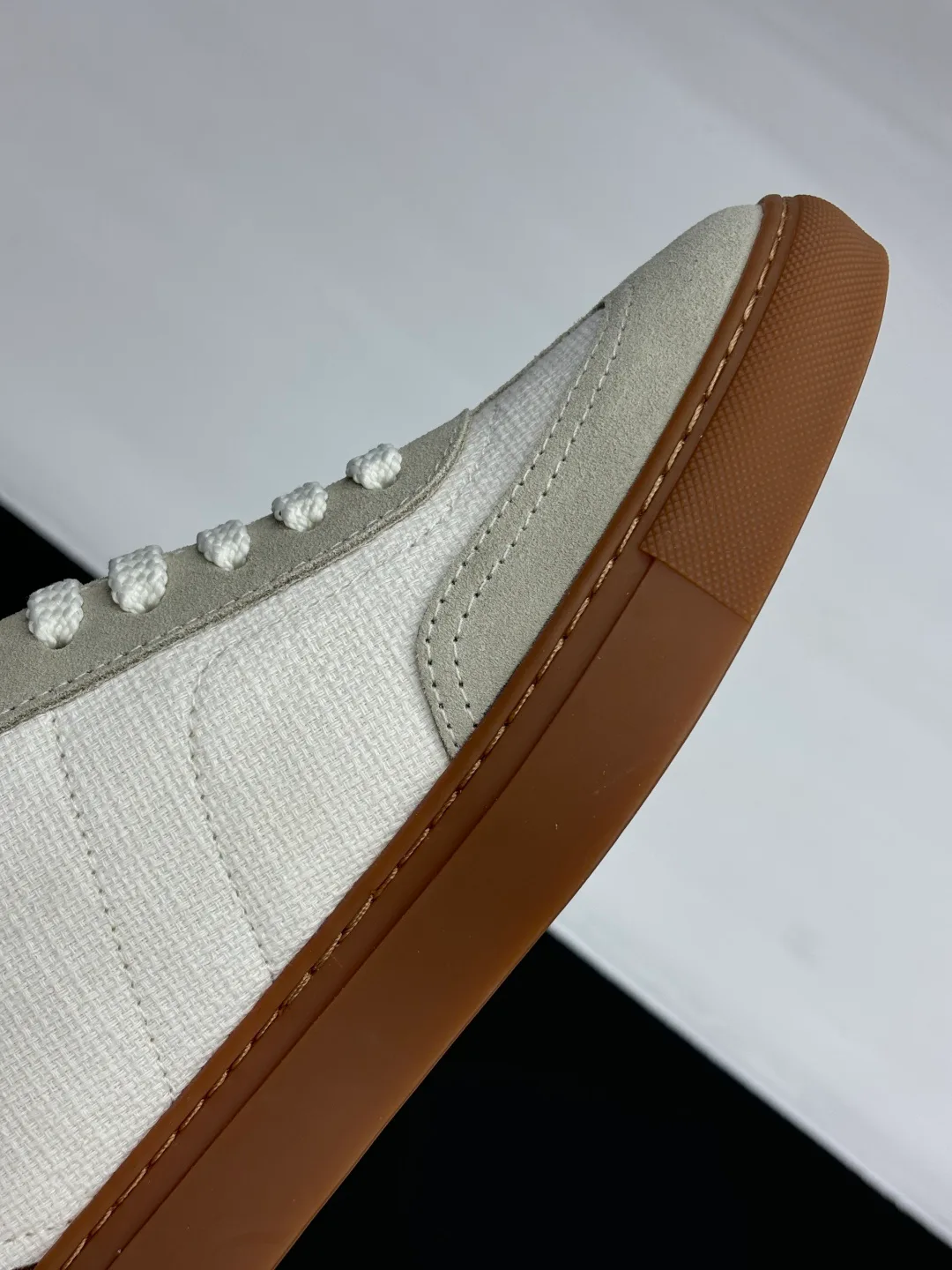 Кроссовки Женские Brunello Cucinelli 18707419