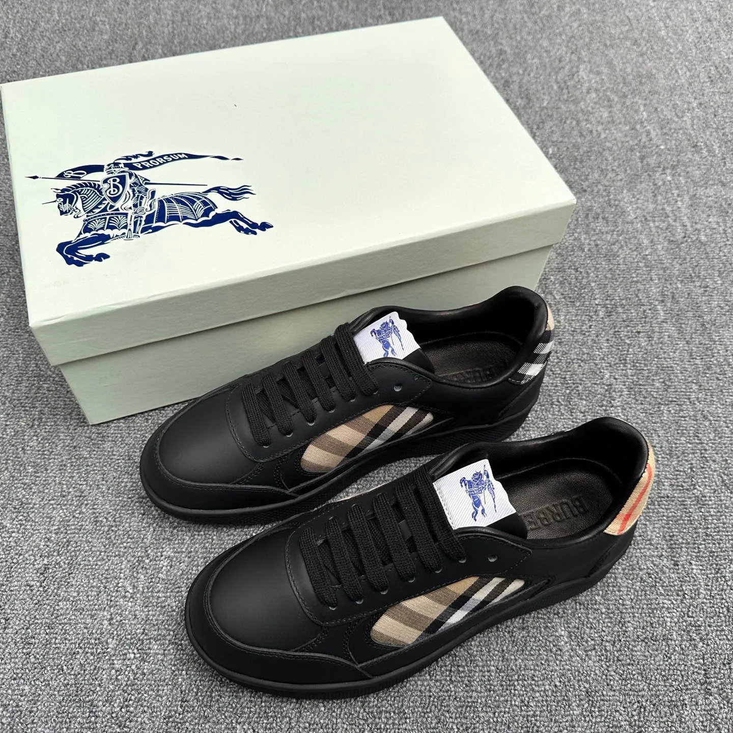 Кроссовки Мужские Burberry 425243