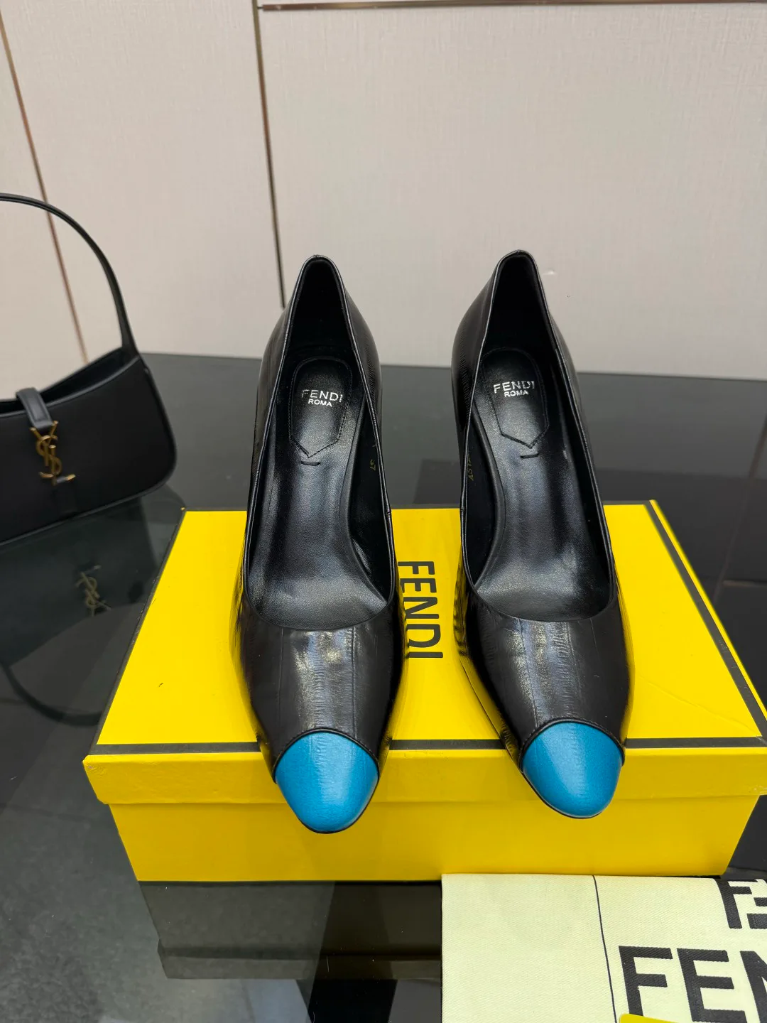 Туфли Женские Fendi 11579012