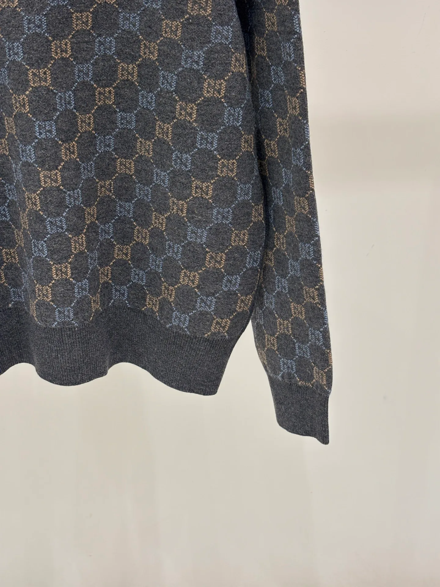 Джемперы И Свитеры Женские Gucci 18775784