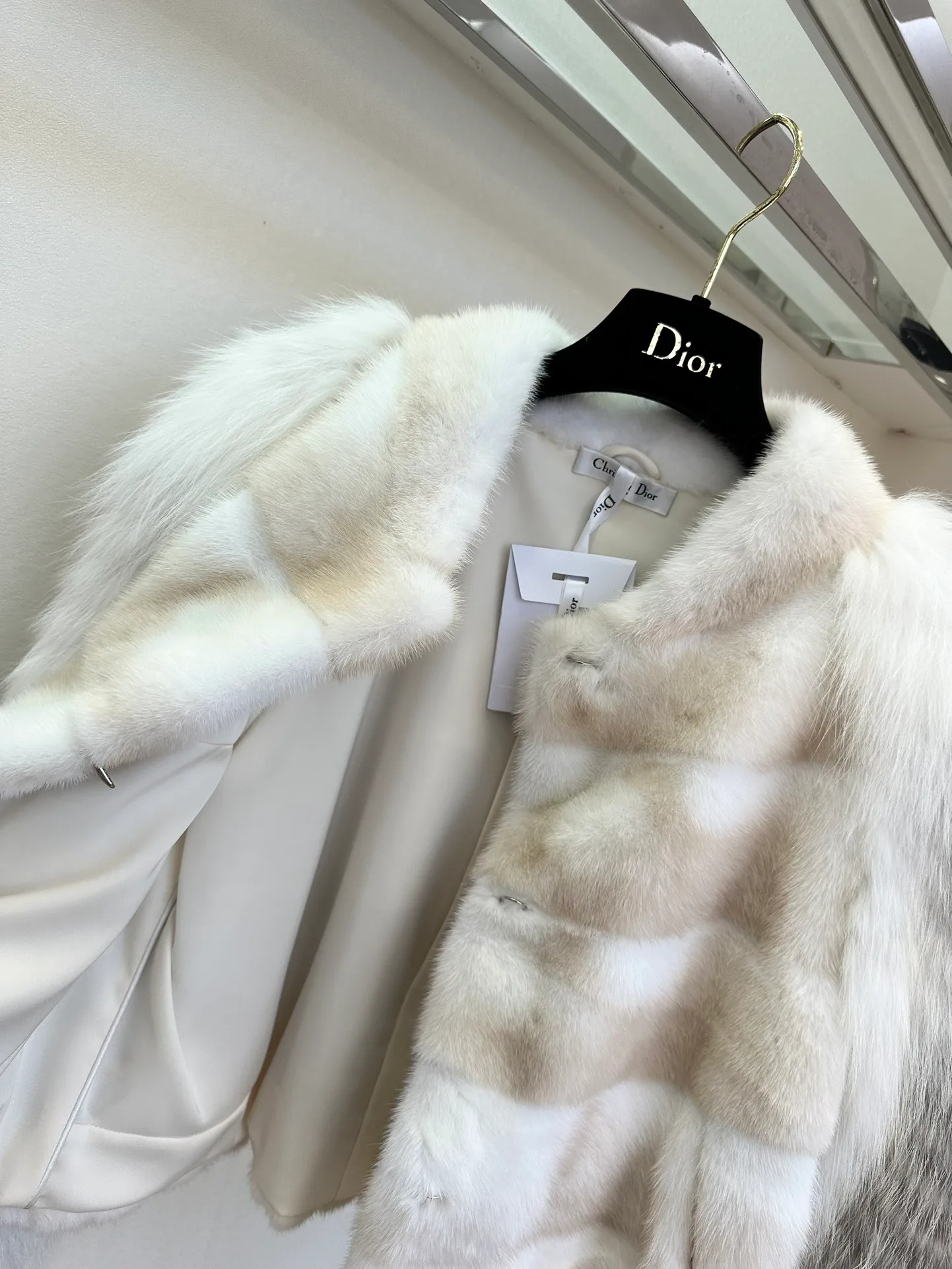 Шубы Женские Christian Dior 990625