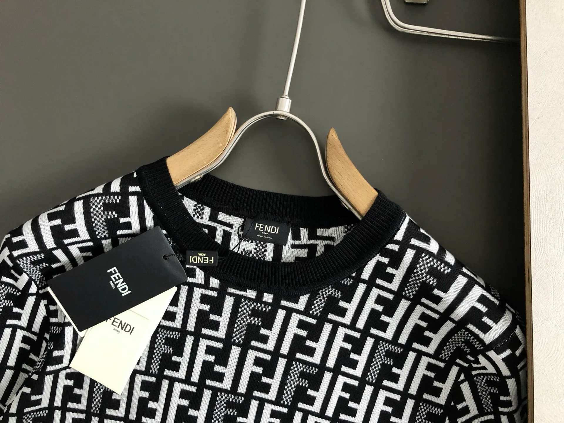 Джемперы И Свитеры Женские Fendi 16187