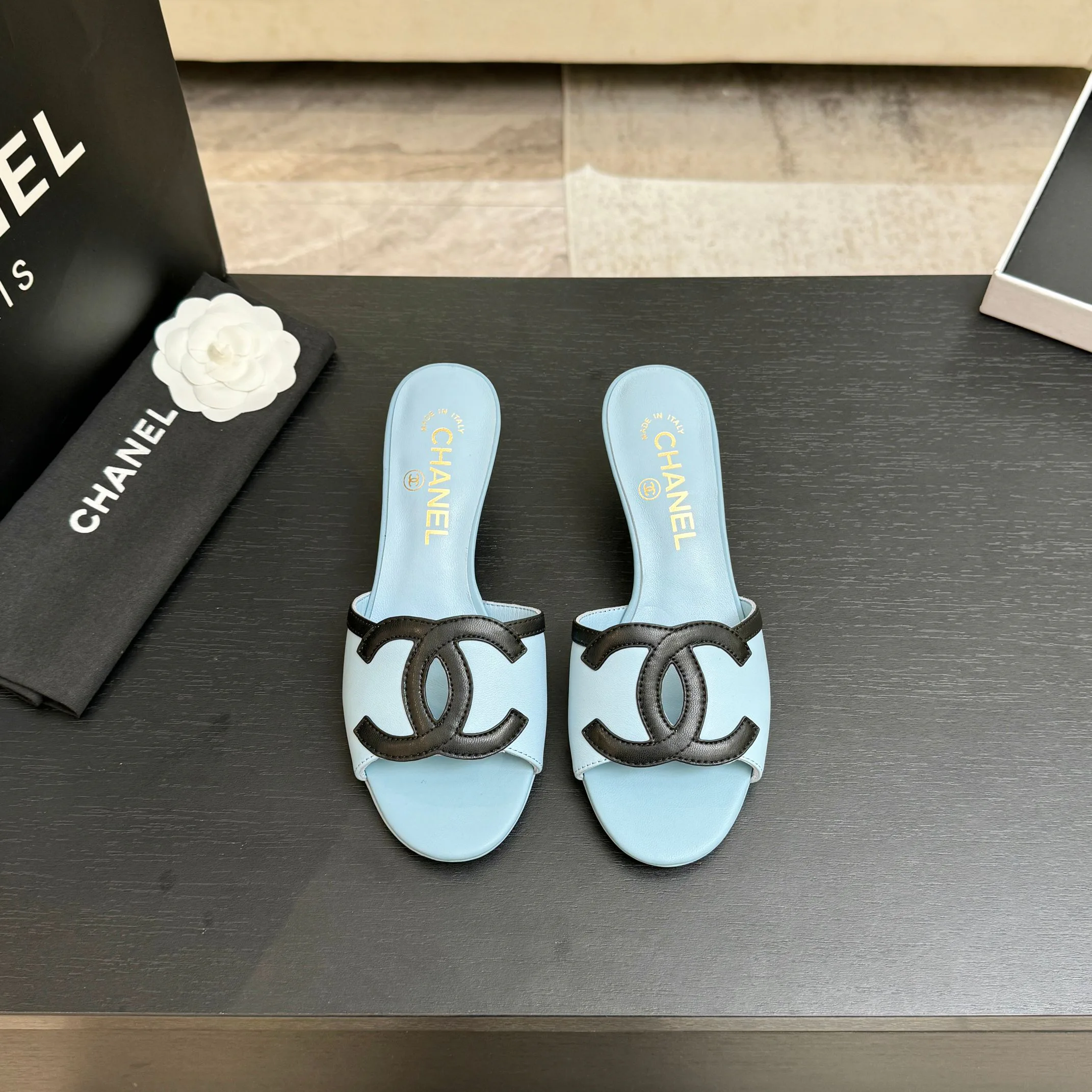 Сандалии Женские Chanel 11648945