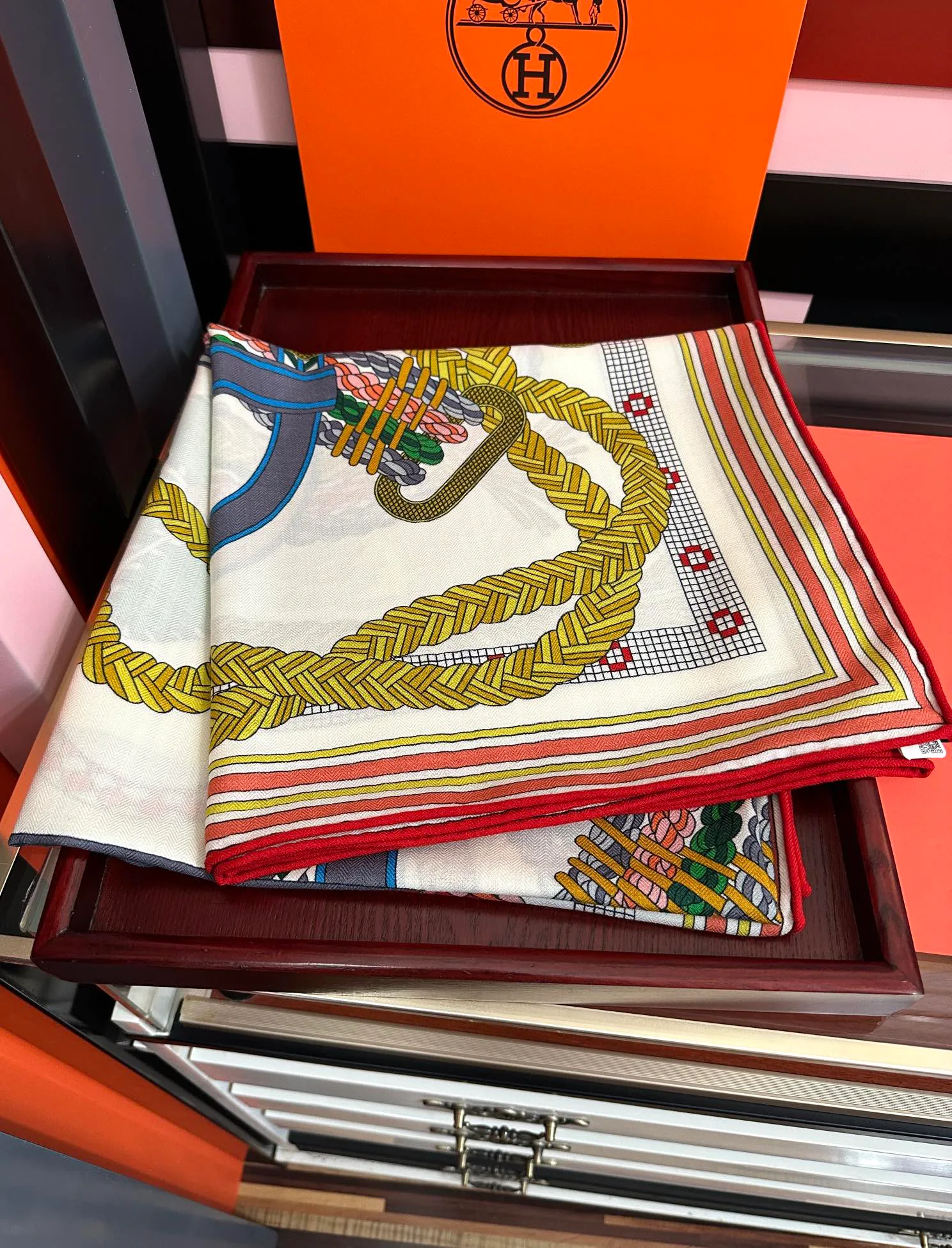 Платки Hermes 318407