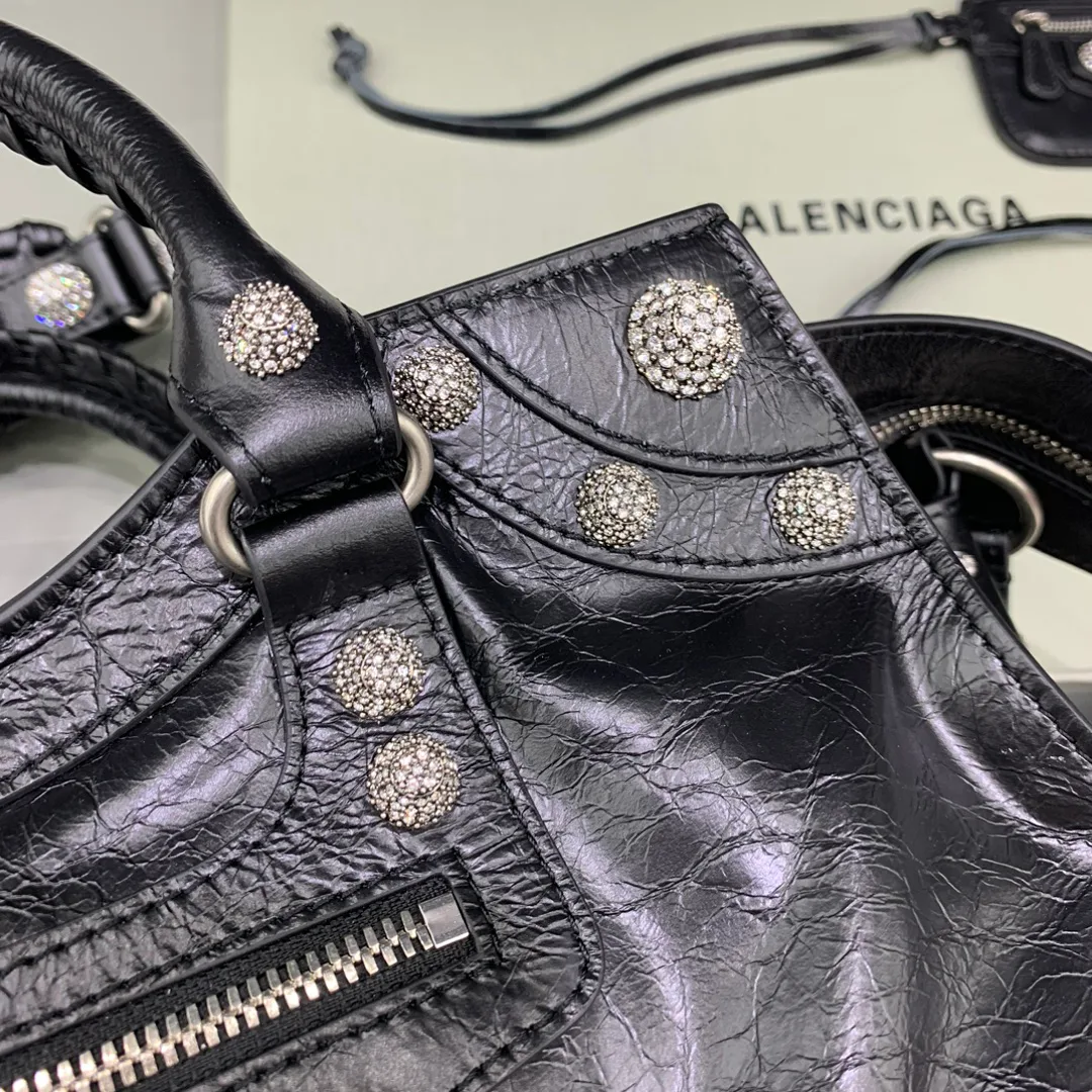 Классические Сумки Женские Balenciaga 17801577