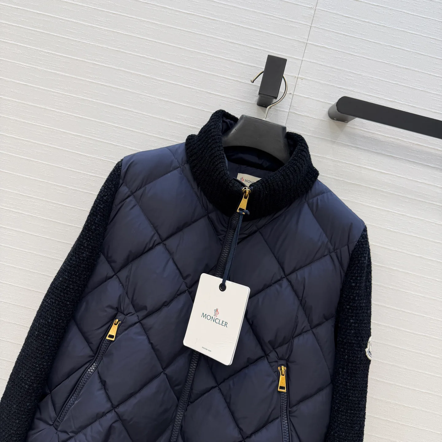 Куртки И Пуховики Женские Moncler 18678160
