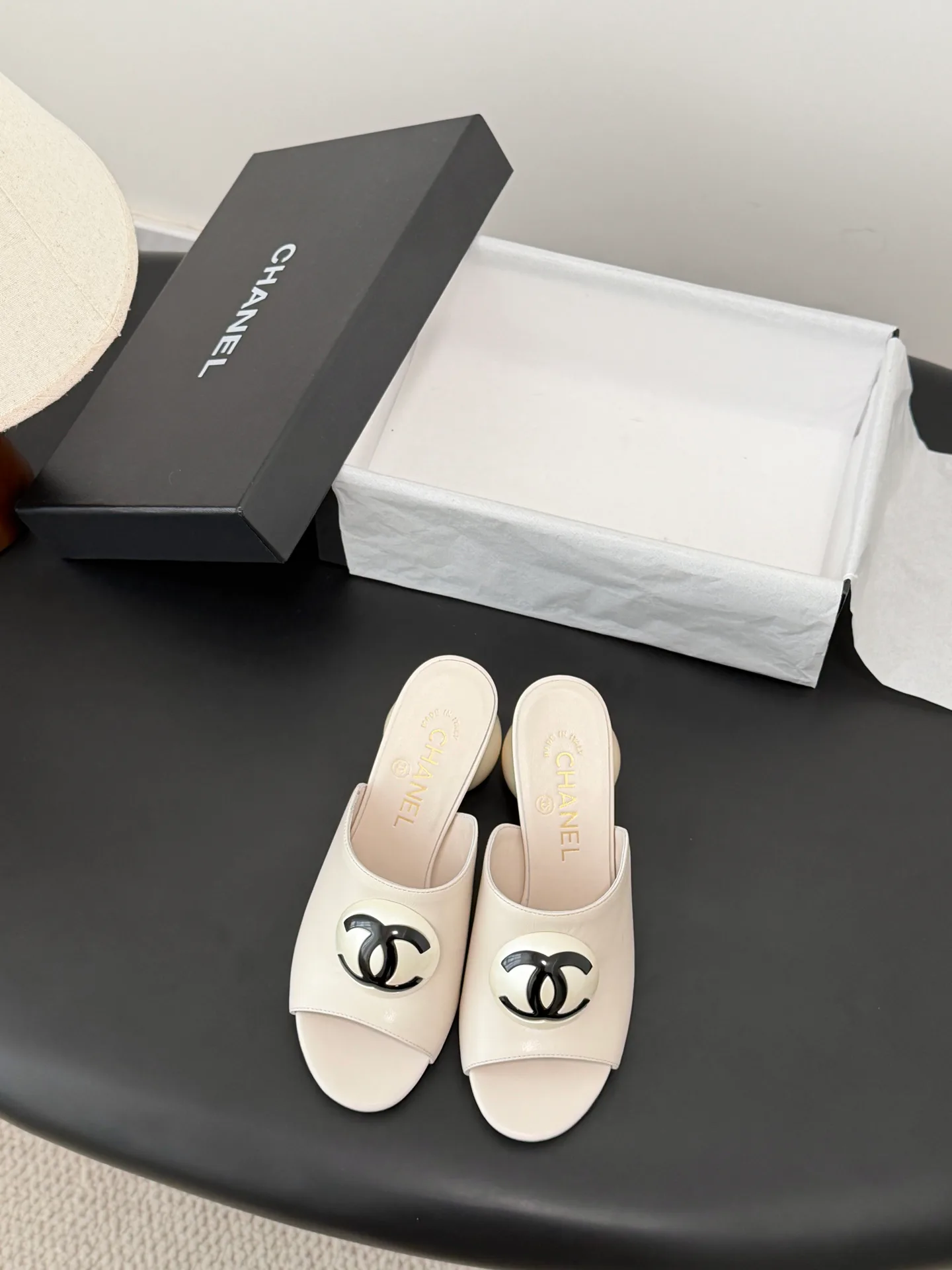 Босоножки Женские Chanel 10997487