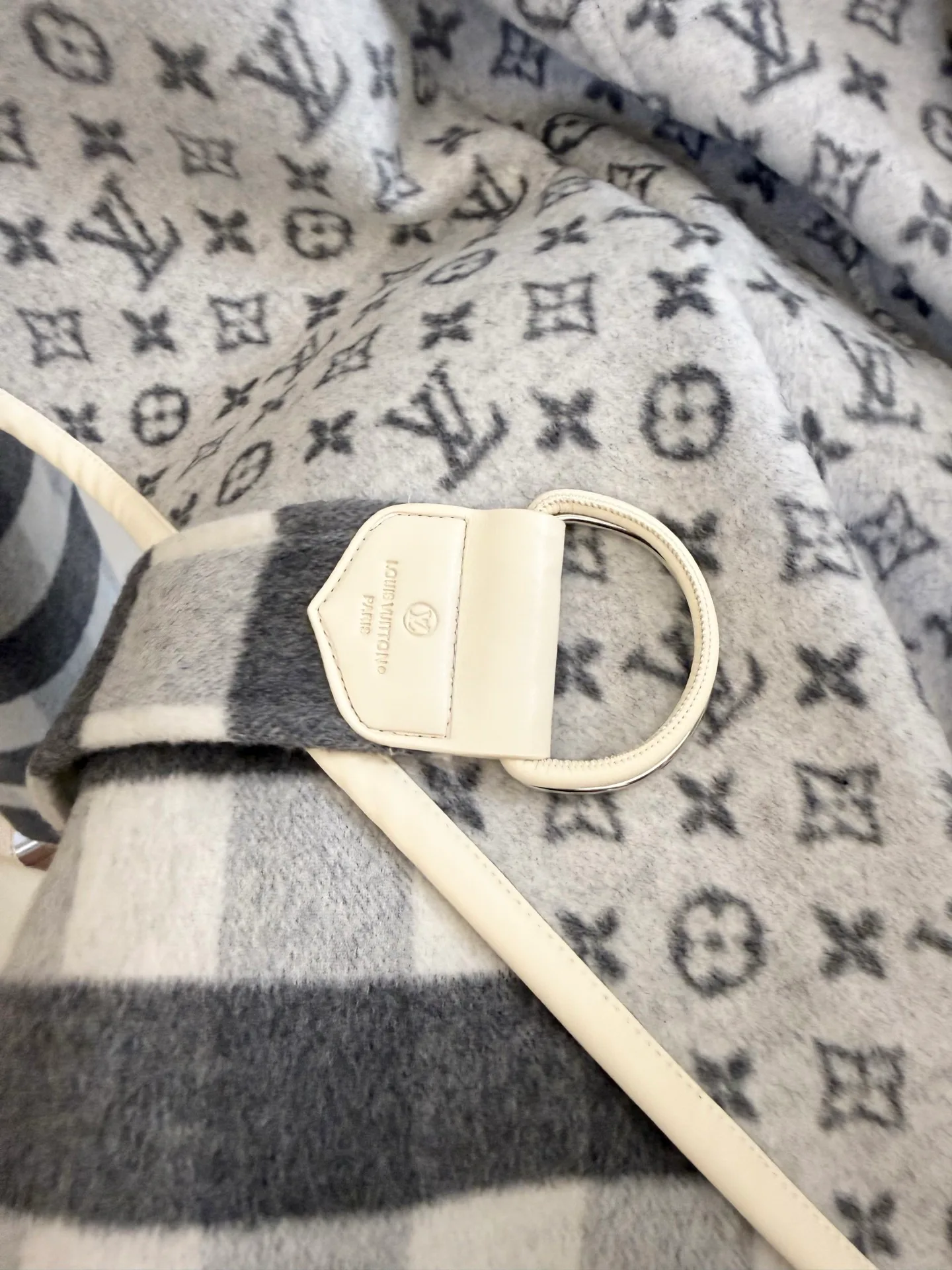 Пальто Женские Louis Vuitton 18594783