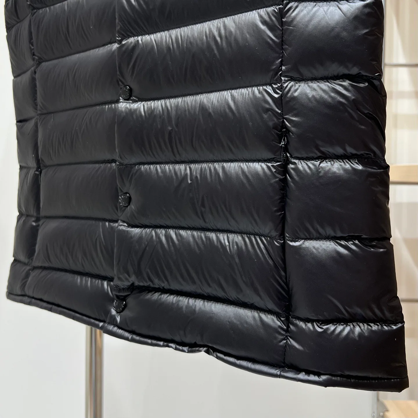 Жилеты Женские Moncler 18110910