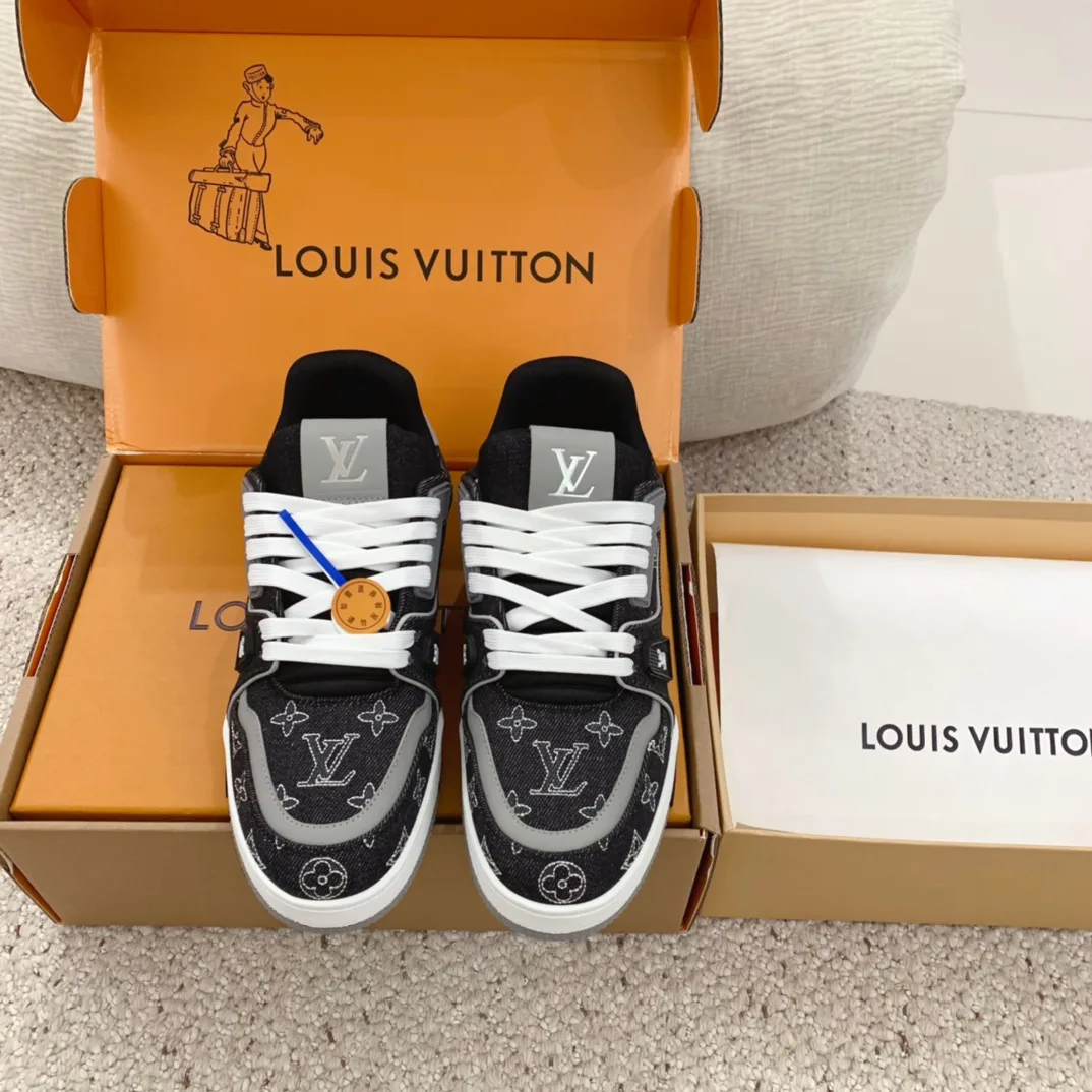 Кроссовки Женские Louis Vuitton 10290635
