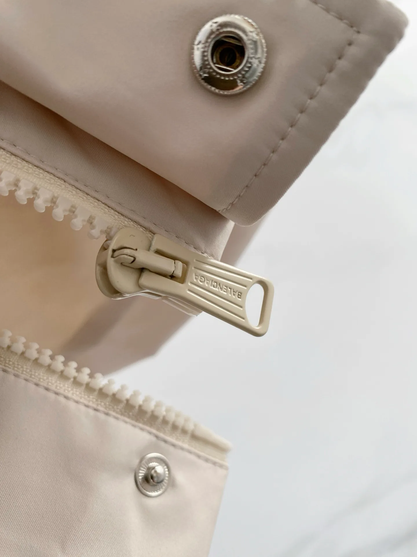 Куртки И Пуховики Мужские Balenciaga 11664857
