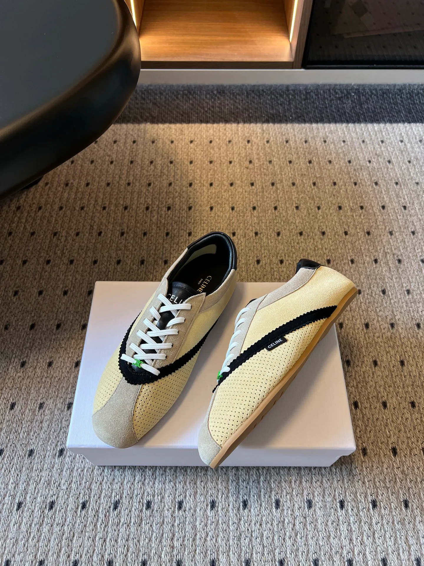 Кроссовки Женские Celine 18120883