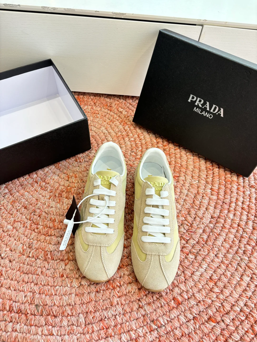 Кроссовки Женские Prada 10446976