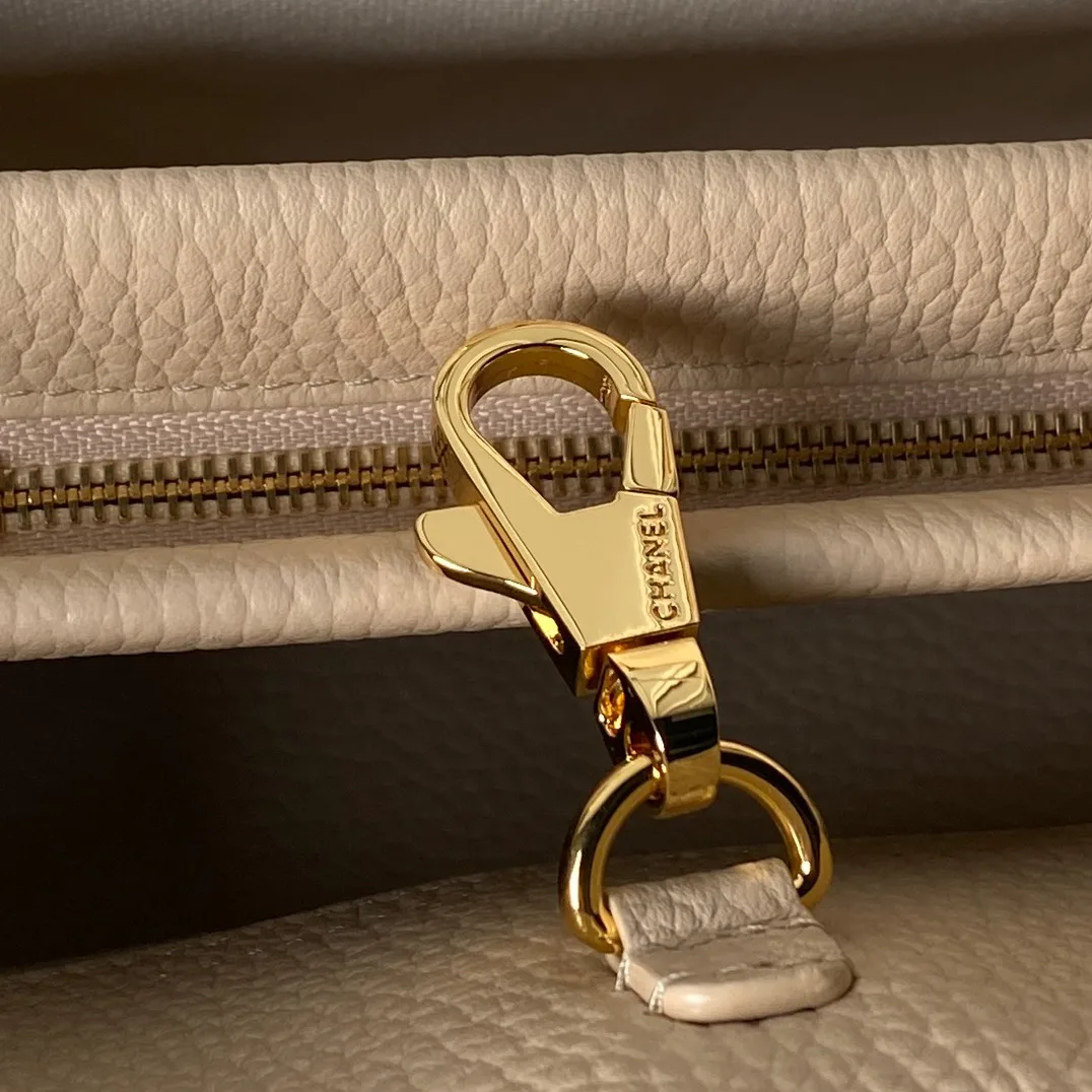 Классические Сумки Женские Chanel 18207861