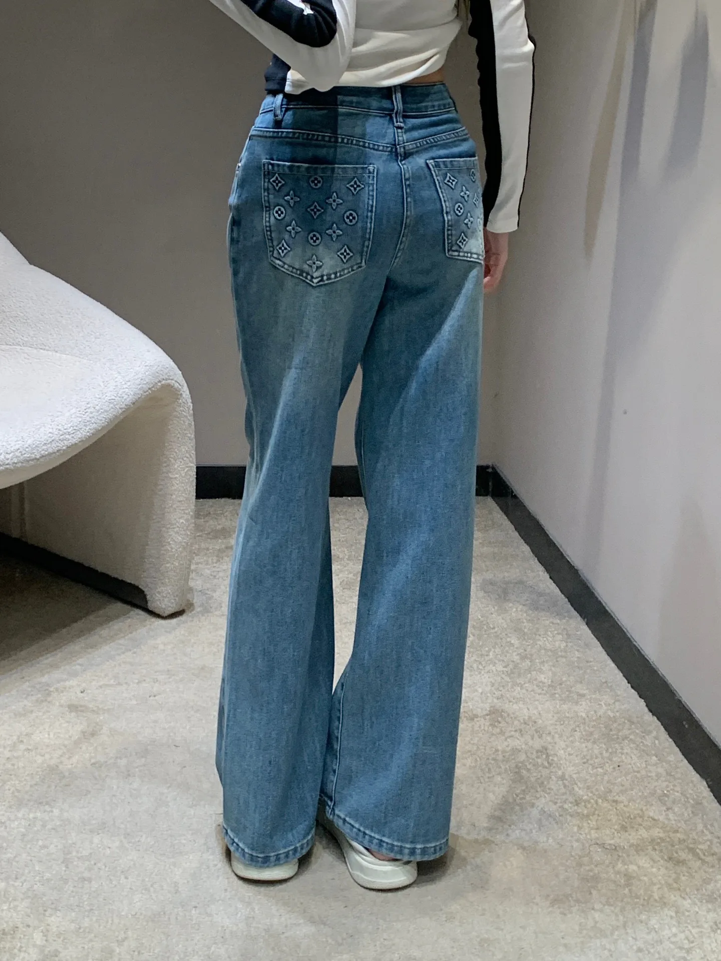 Джинсы Женские Louis Vuitton 1144747