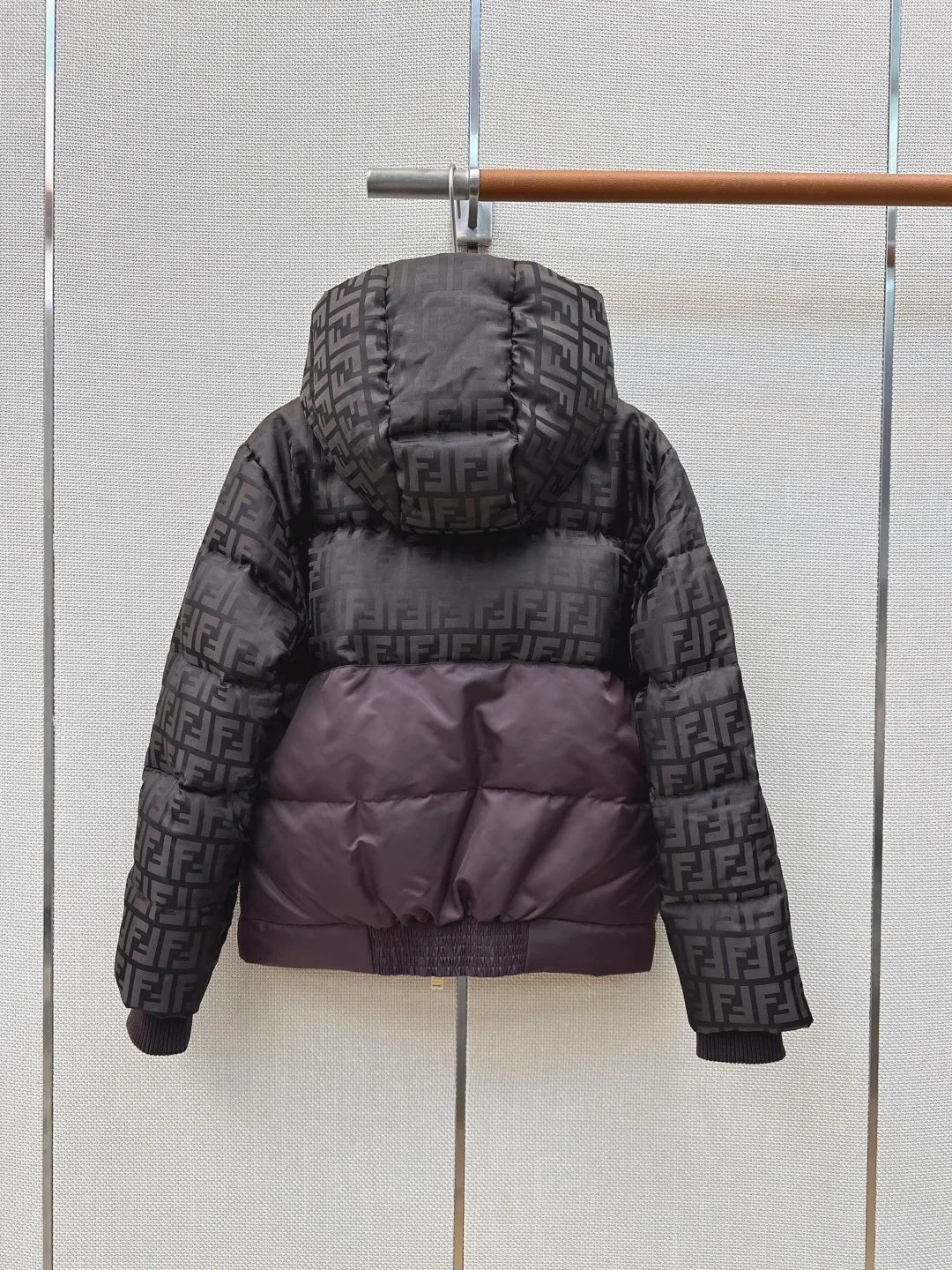 Куртки И Пуховики Женские Fendi 18279065