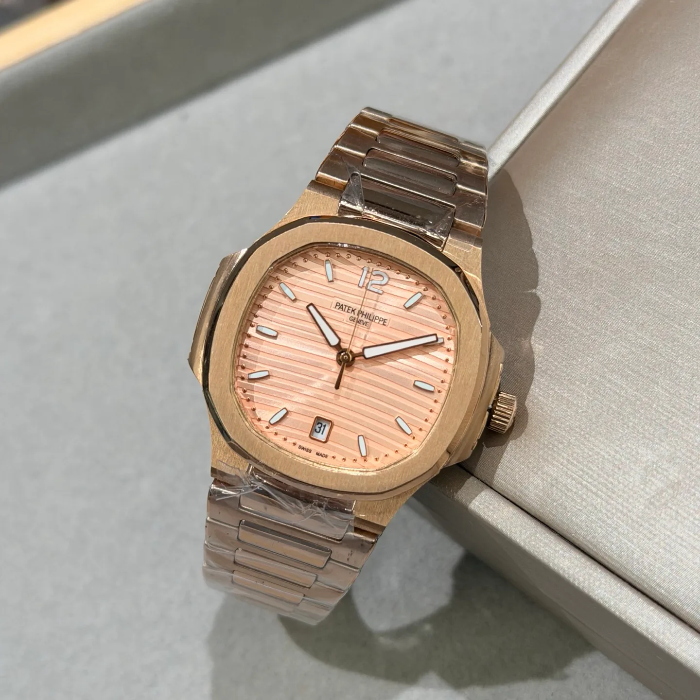Часы Женские Patek Philippe 18362044