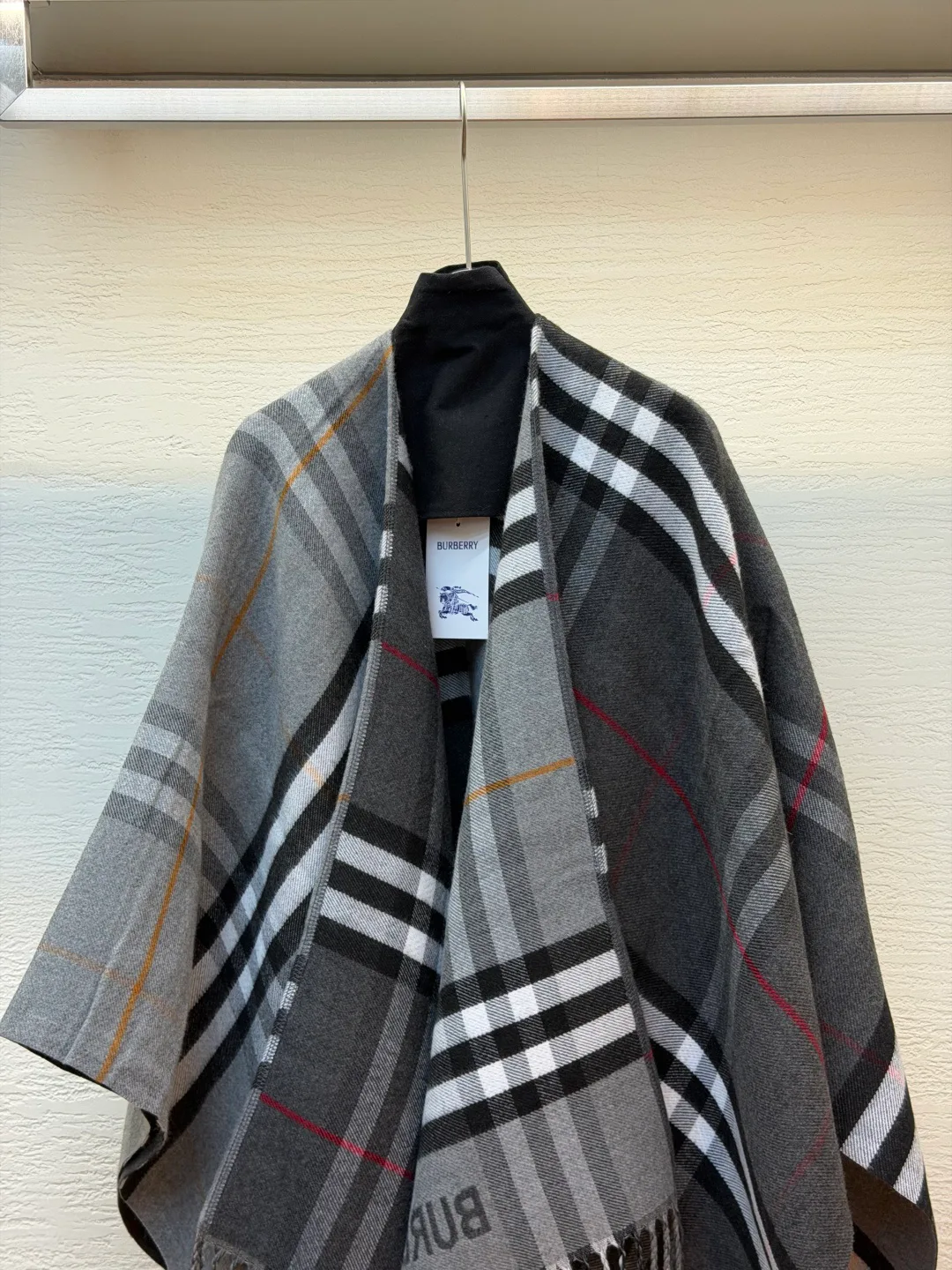 Пальто Женские Burberry 19038461