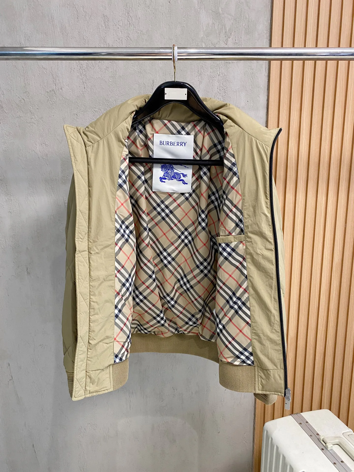 Куртки И Пуховики Мужские Burberry 4937569
