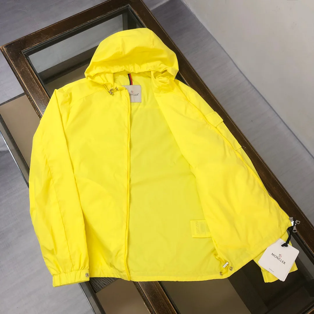 Куртки И Пуховики Мужские Moncler 7170