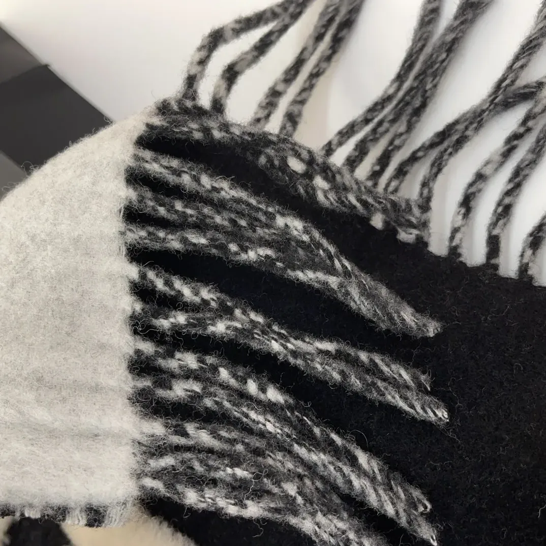 Шарфы Chanel 945431