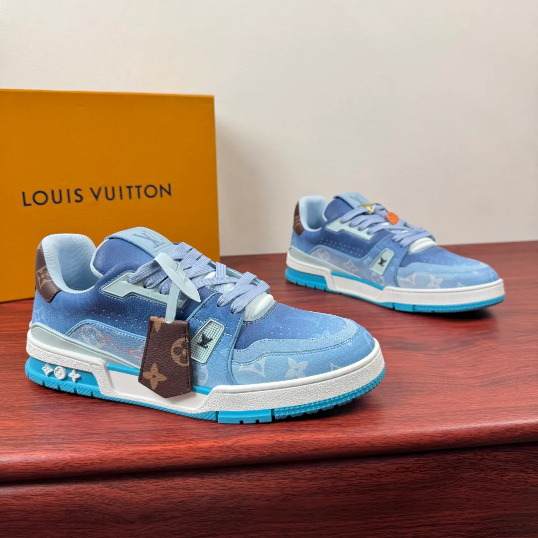 Кроссовки Женские Louis Vuitton 12209522